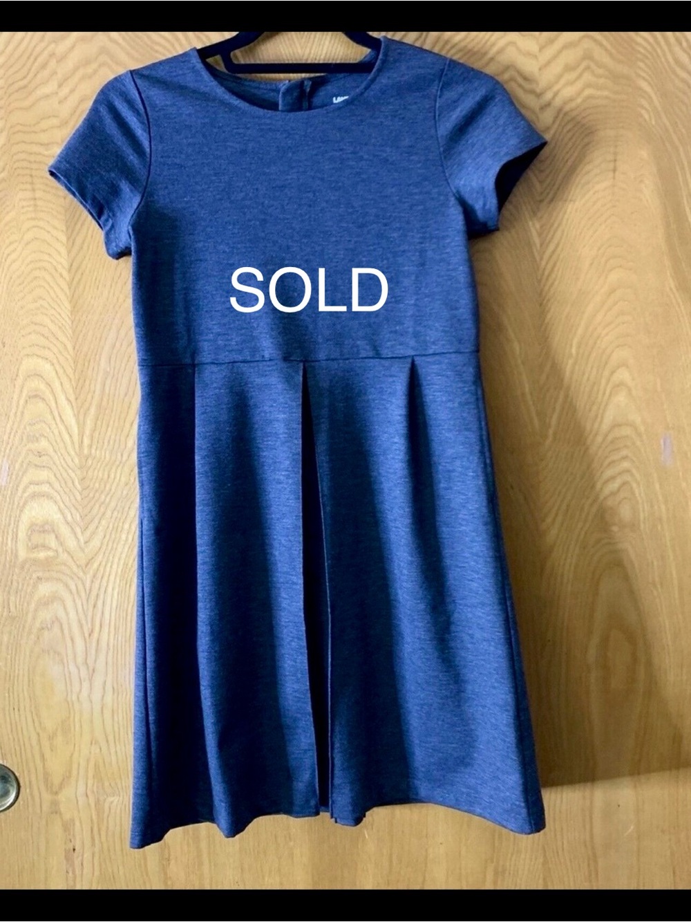 SOLD Lands' End Girls Short Sleeve Dress Charcoal Gray 12  {11-12} years Pockets